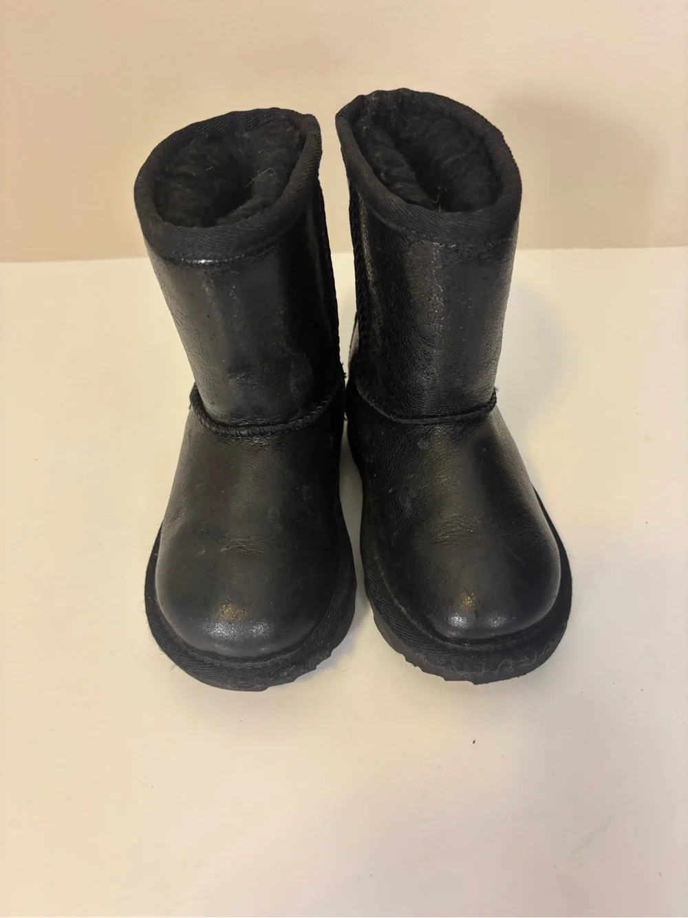 UGG Black Metallic Shimmer Shearling Fur Lined Winter Boots Little Girl’s 8